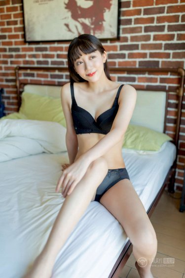 巨乳女老板